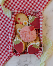 Load image into Gallery viewer, Shortbread biscuit box