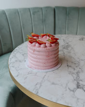 Load image into Gallery viewer, STRAWBERRY CHEESECAKE CAKE