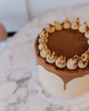 Load image into Gallery viewer, HAZELNUT LATTE CAKE