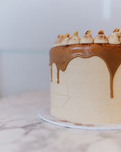 Load image into Gallery viewer, HAZELNUT LATTE CAKE