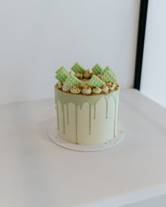 PISTACHIO WHITE CHOCOLATE CAKE